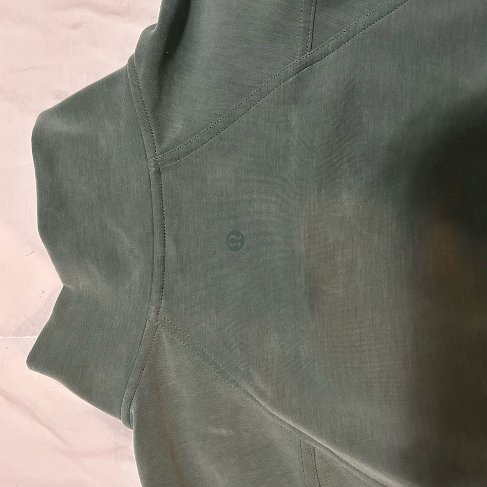 Lululemon Athletic Pullover - Olive Green